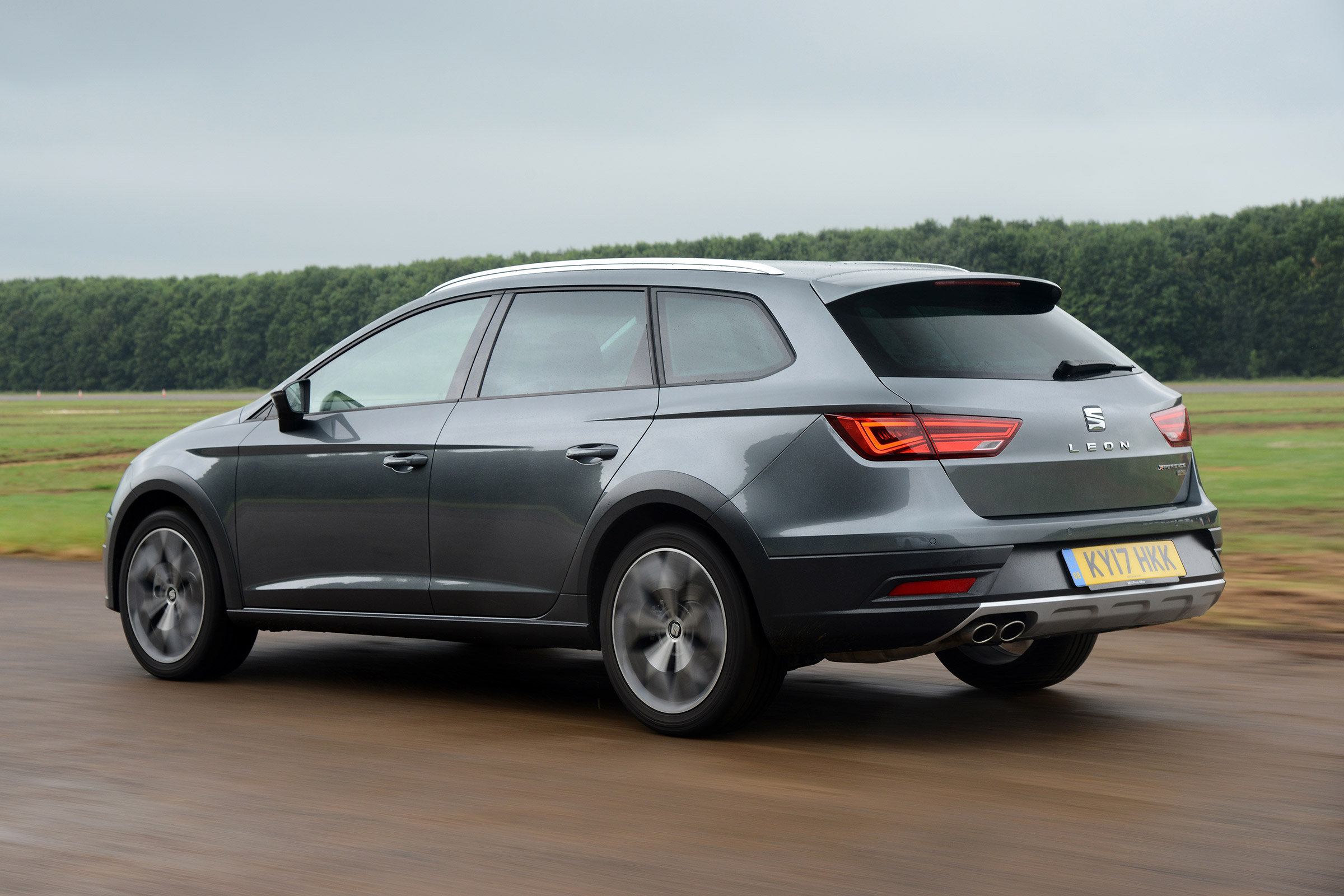 SEAT Leon X-Perience - rear