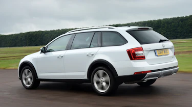 Skoda Octavia Scout - rear