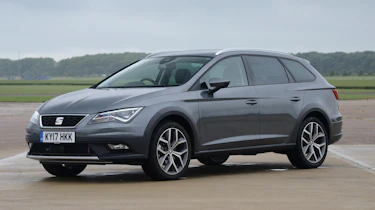 SEAT Leon X-Perience - front static