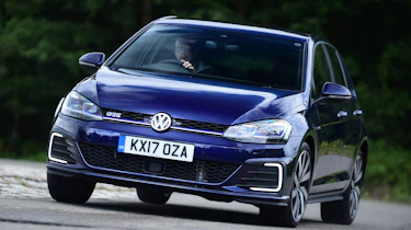 Volkswagen Golf GTE - front action