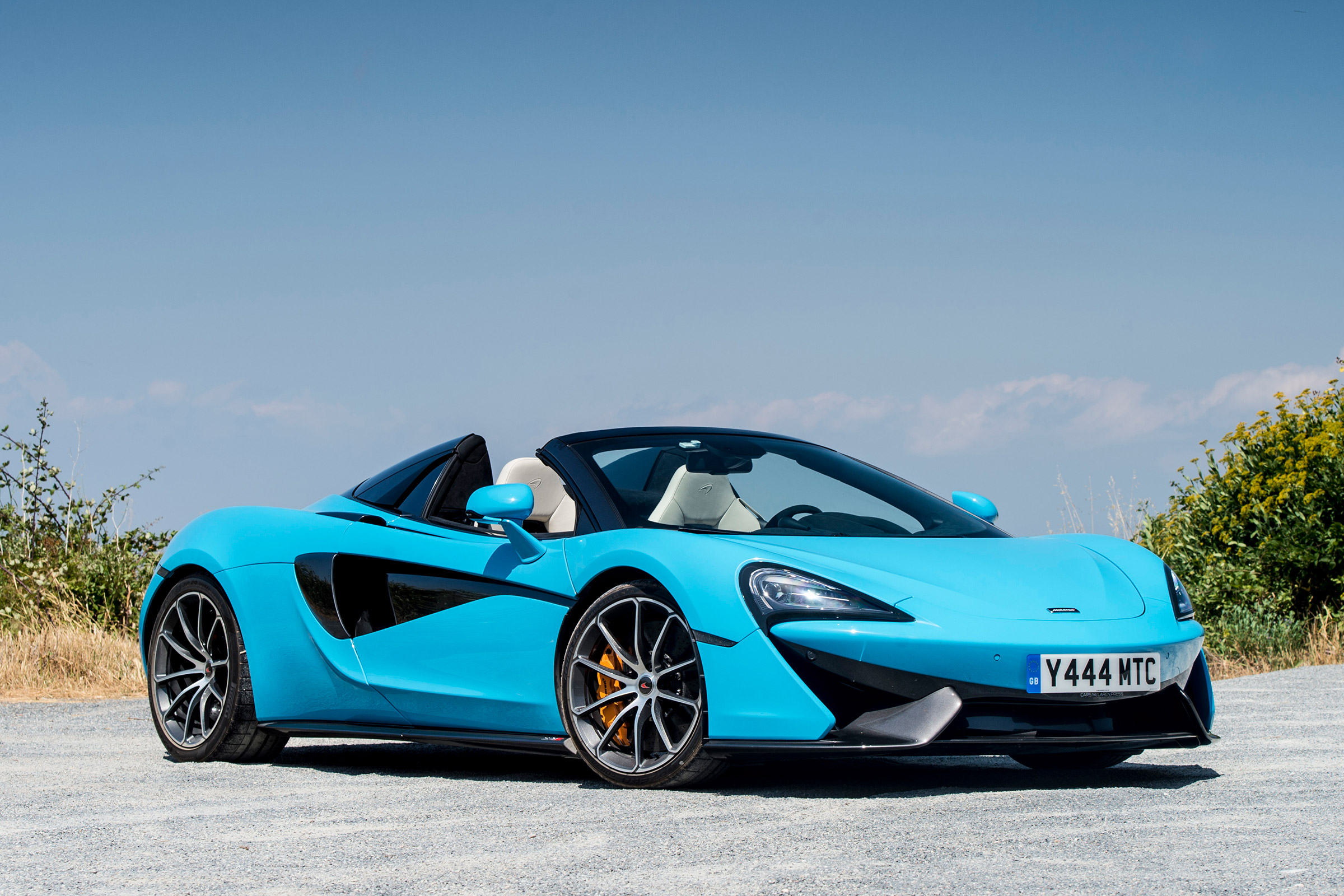 McLaren 570S spider front quarter static