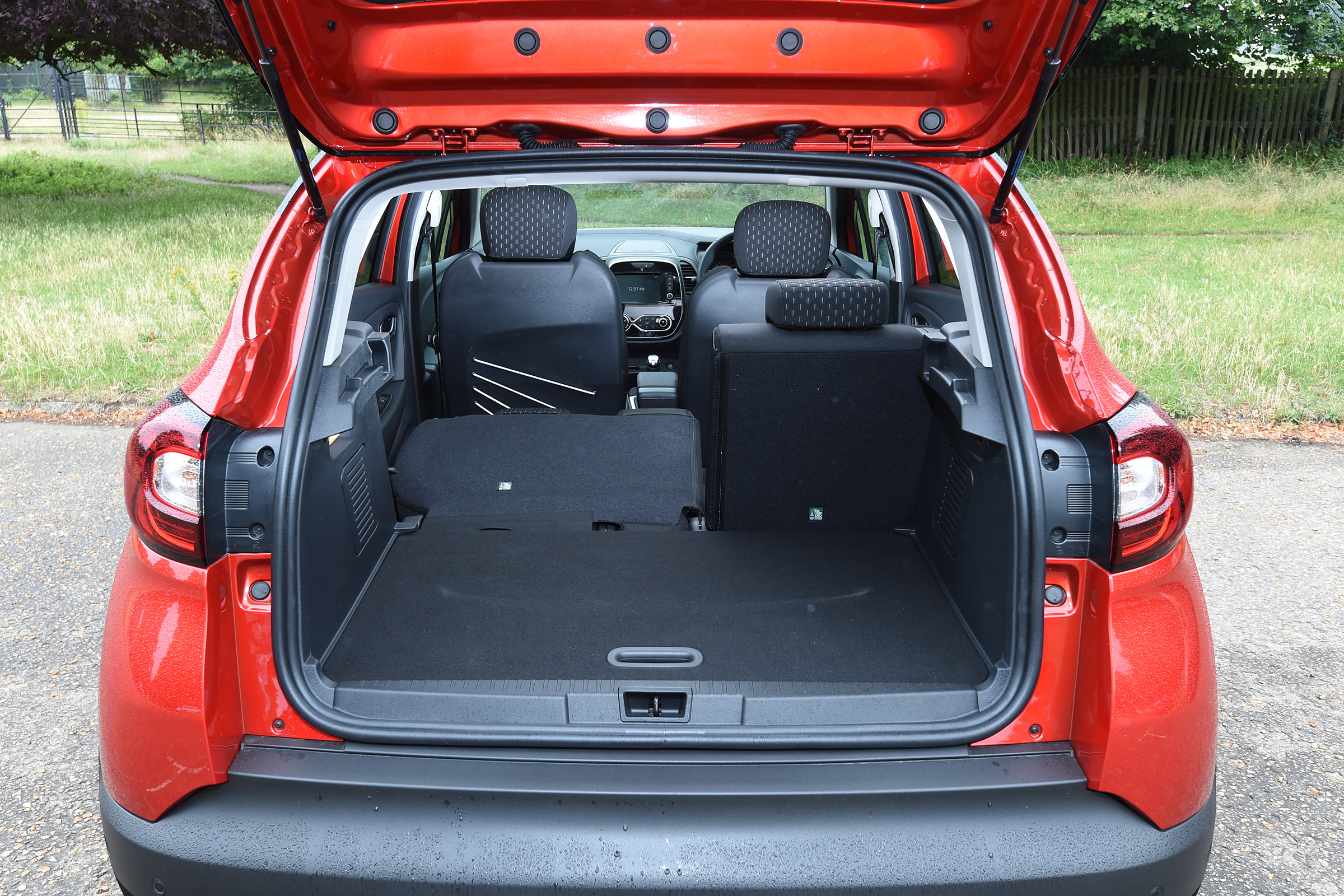 Renault Captur - boot
