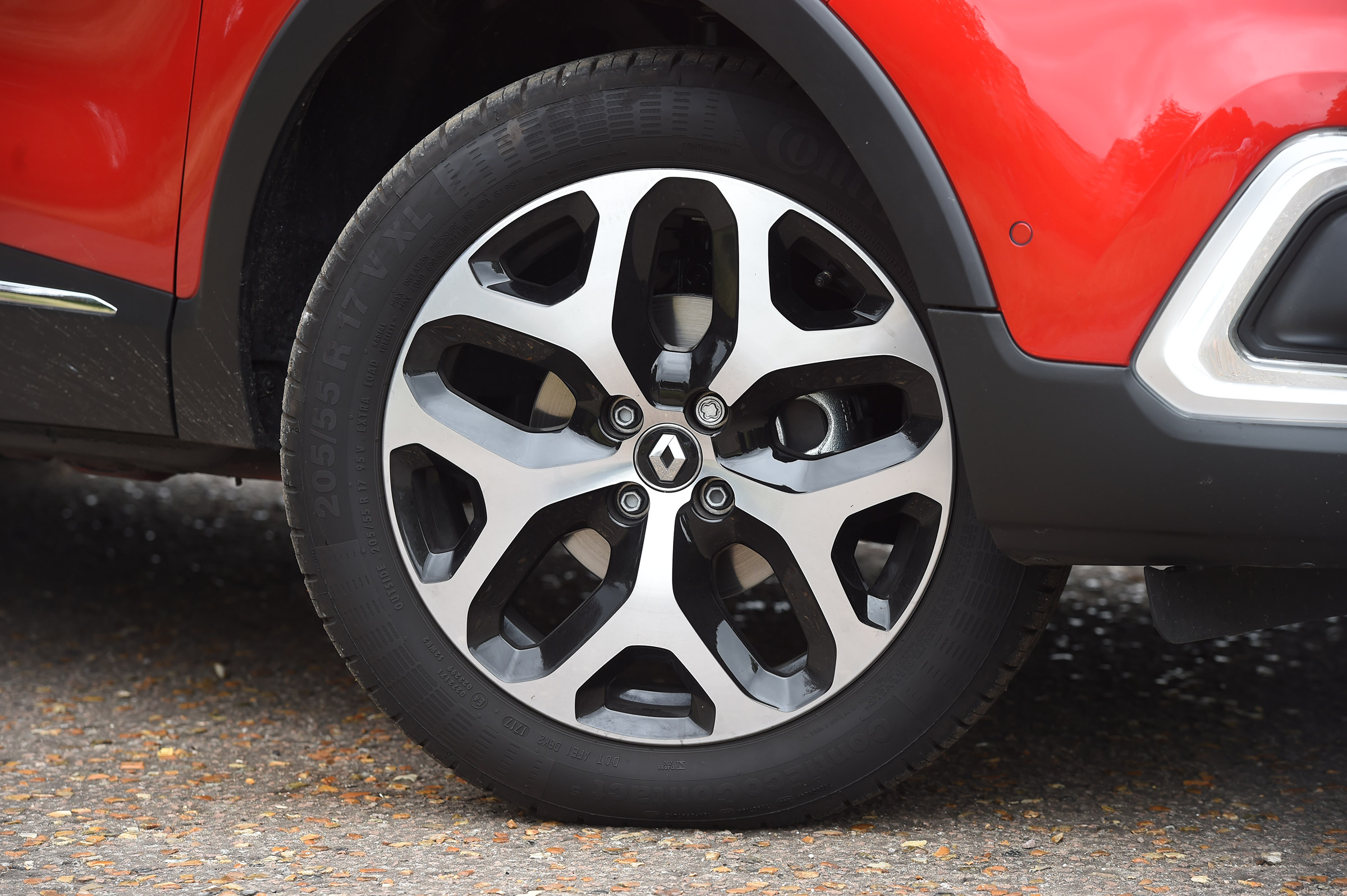 Renault Captur - wheel