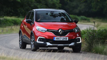 Renault Captur - front cornering