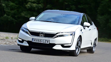 Honda Clarity - front action