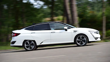 Honda Clarity - side