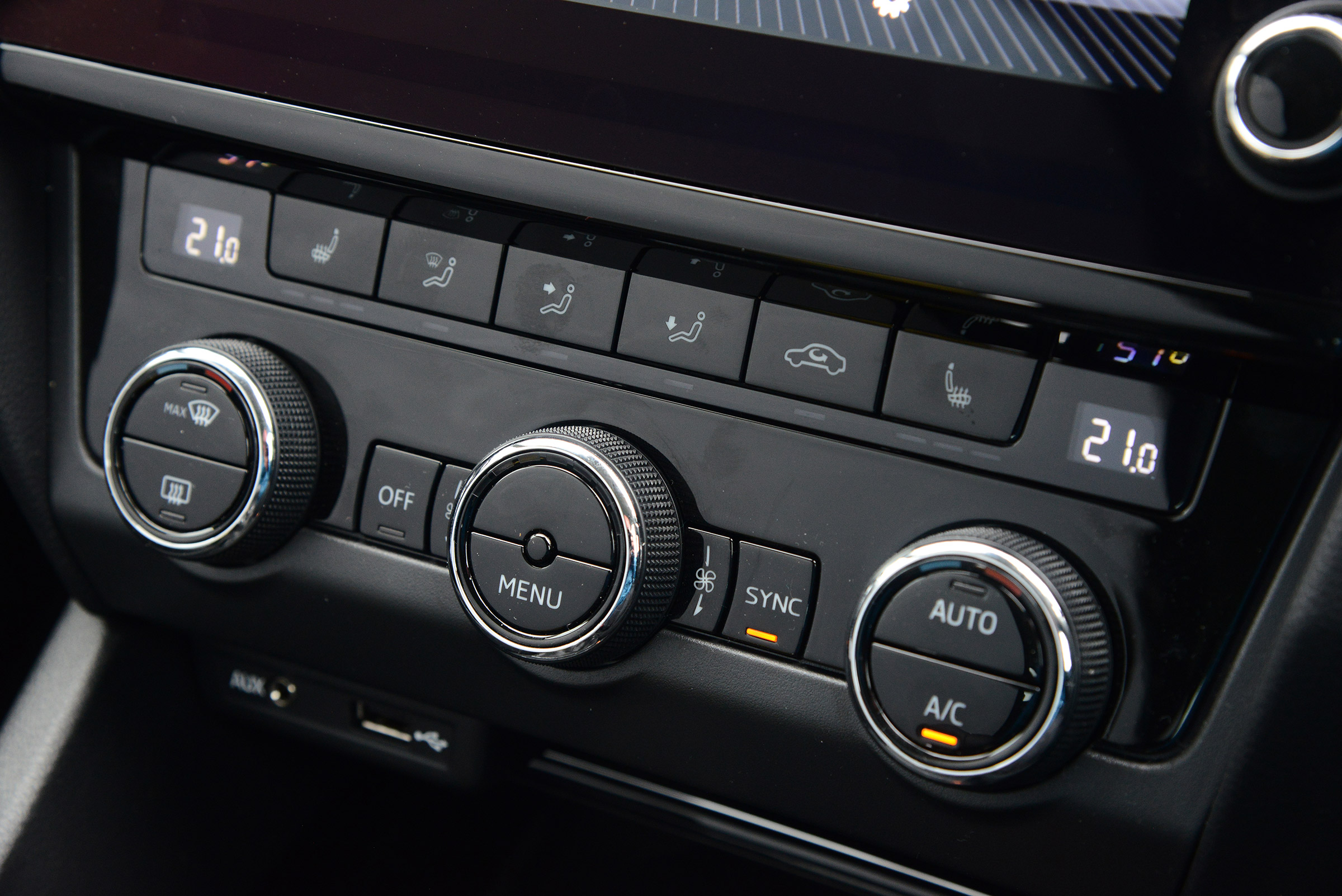 Skoda Octavia Scout - centre console