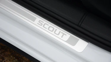 Skoda Octavia Scout - sill