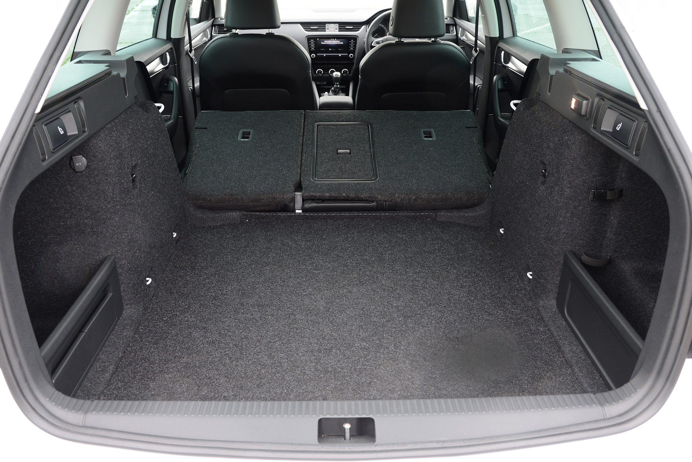 Skoda Octavia Scout - full boot