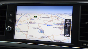 SEAT Leon X-Perience - sat-nav