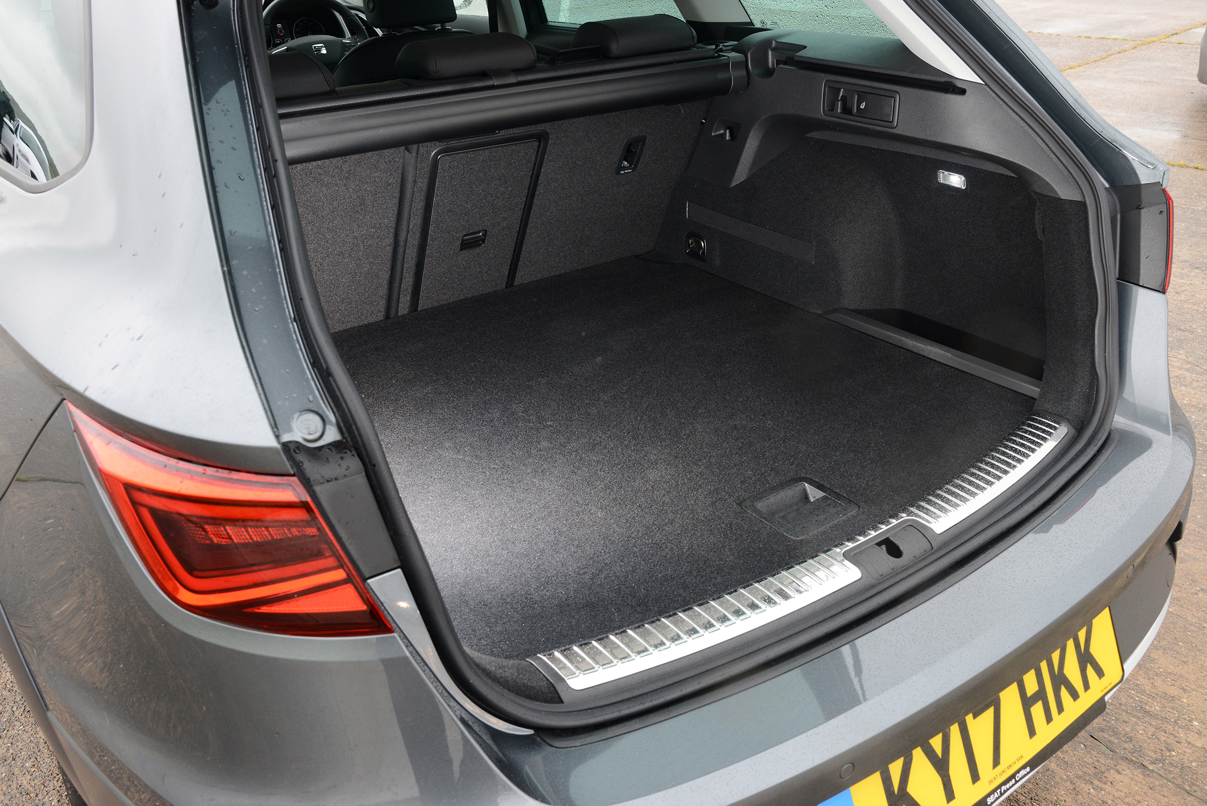 SEAT Leon X-Perience - boot