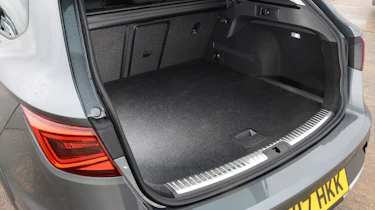 SEAT Leon X-Perience - boot