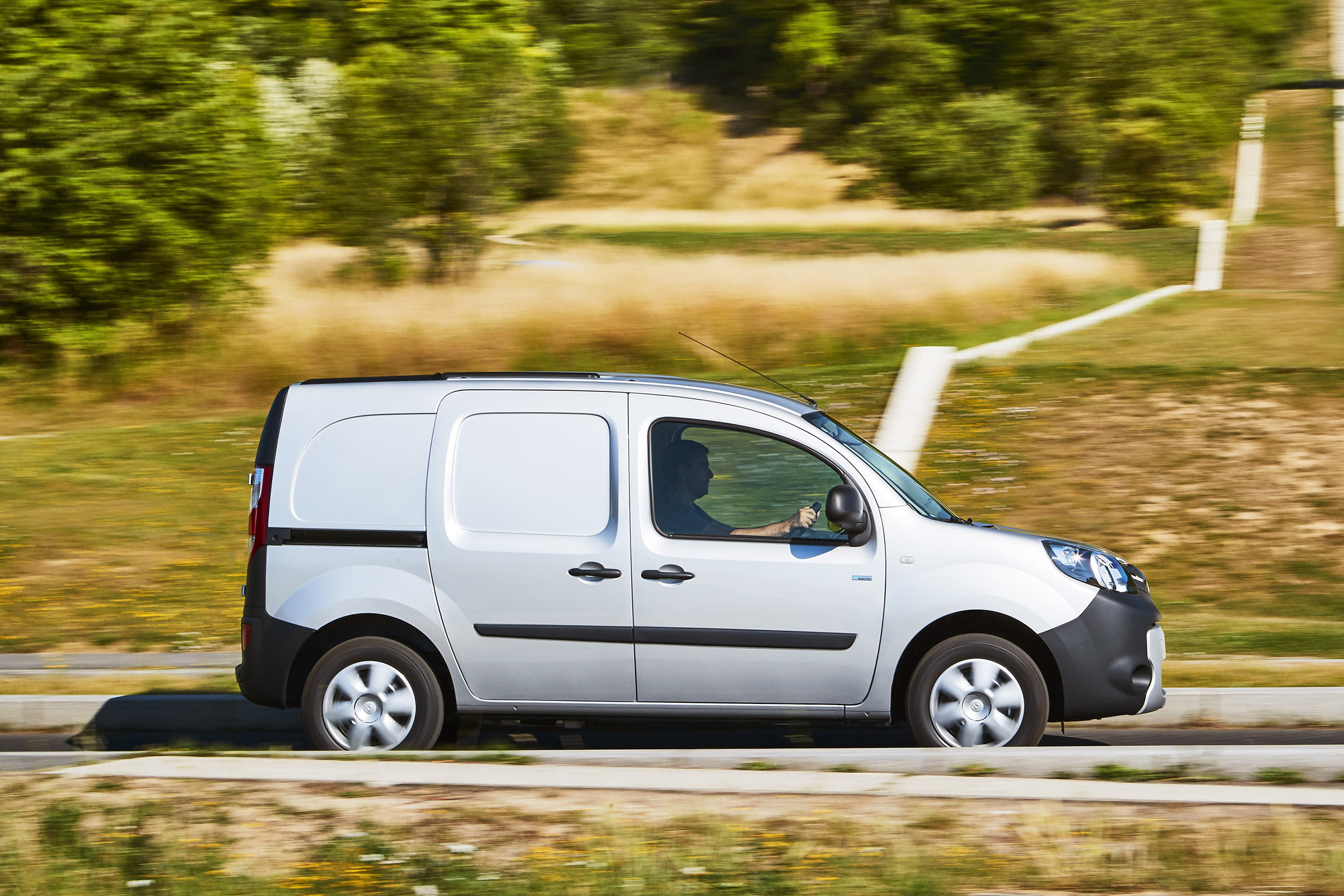 Renault Kangoo Z.E. - side