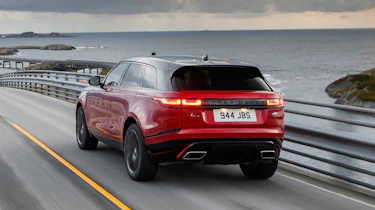 Range Rover Velar - rear tracking