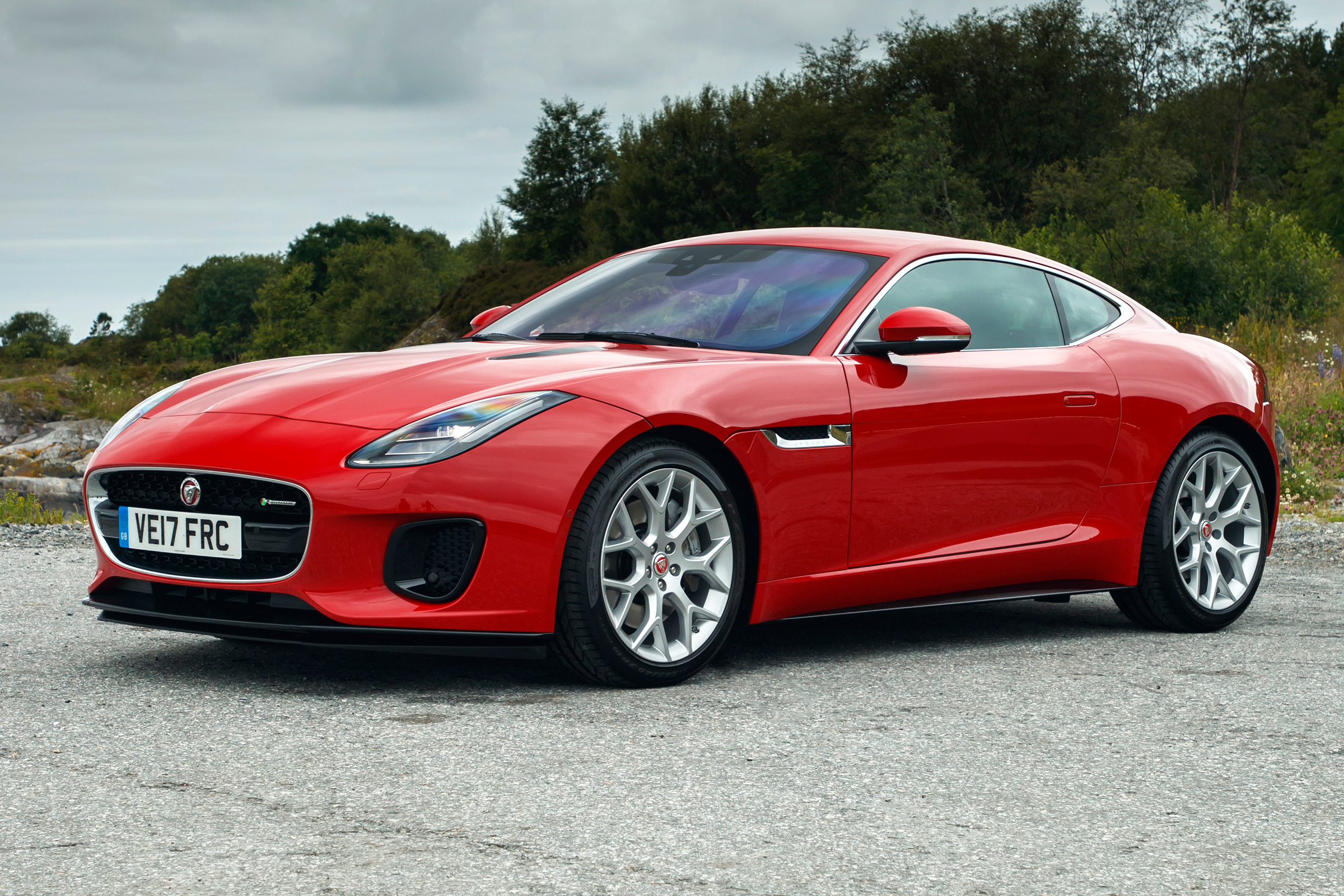 Jaguar F-Type 4-cyl review - front