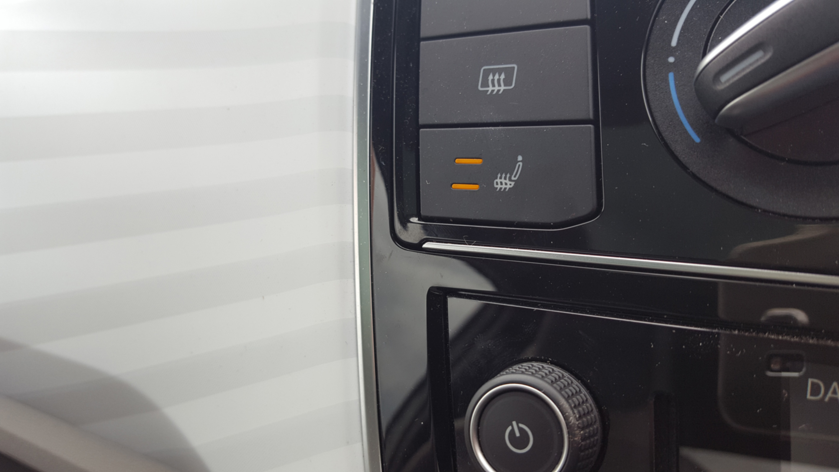 Volkswagen up! - long termer second report heated seat