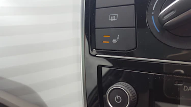 Volkswagen up! - long termer second report heated seat