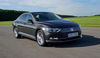 Volkswagen Passat - front