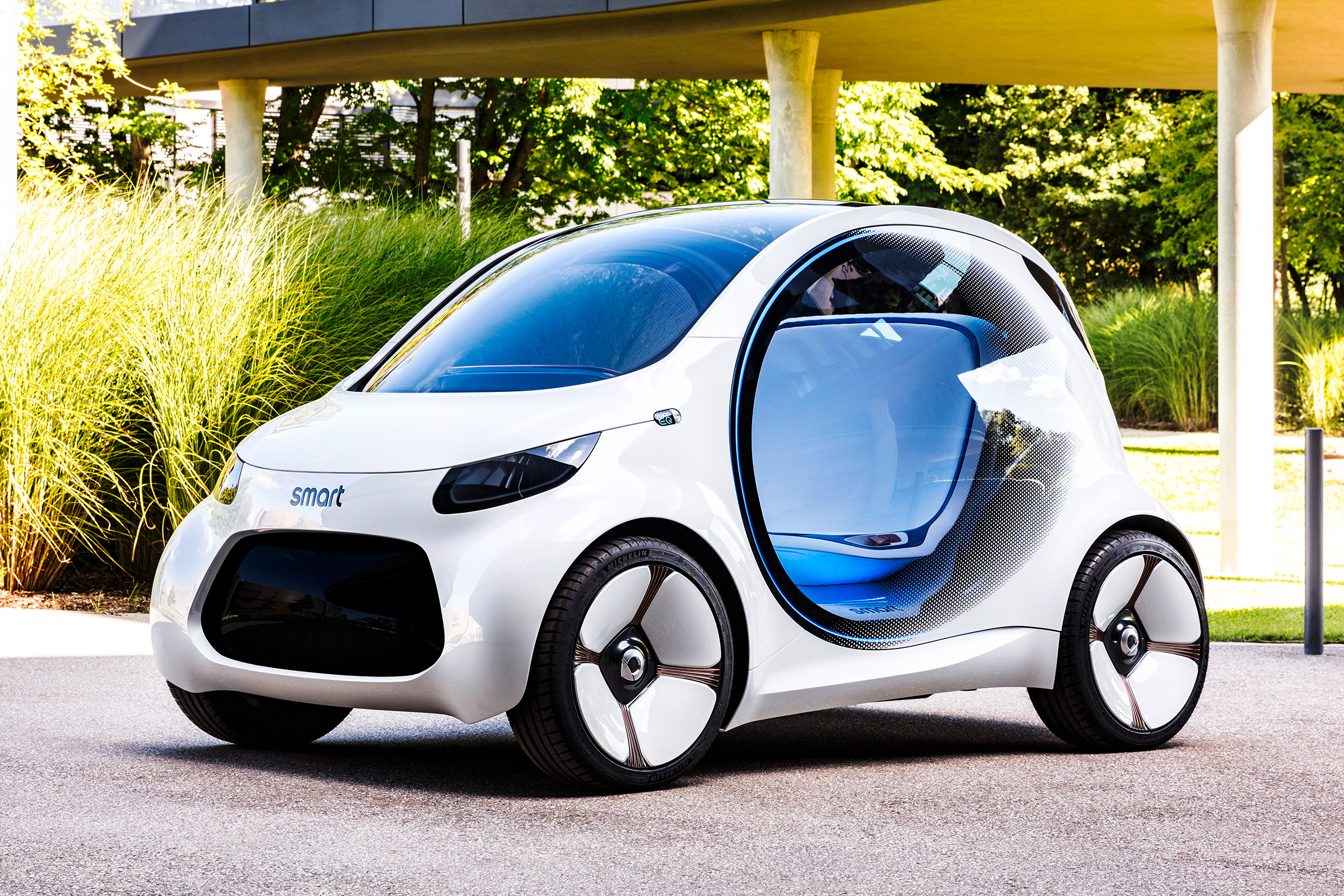 Smart Vision EQ ForFour concept - front static