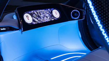 Smart Vision EQ ForFour concept - dash