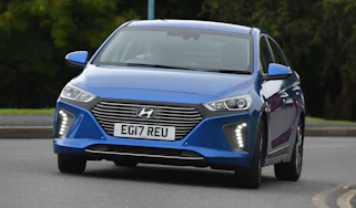 Hyundai Ioniq Plug-in - front