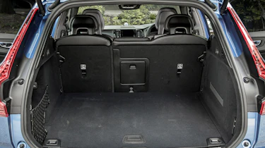 Volvo XC60 T8 - boot