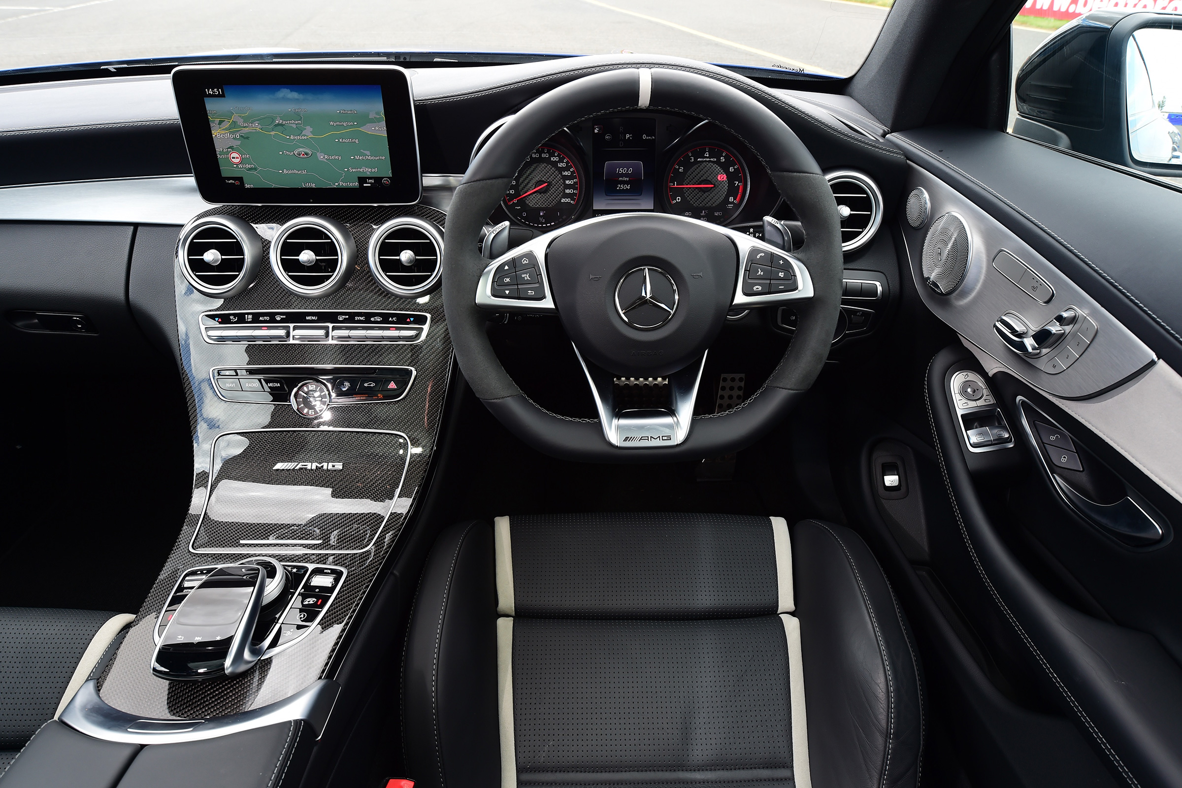 Mercedes-AMG C 63 S - interior