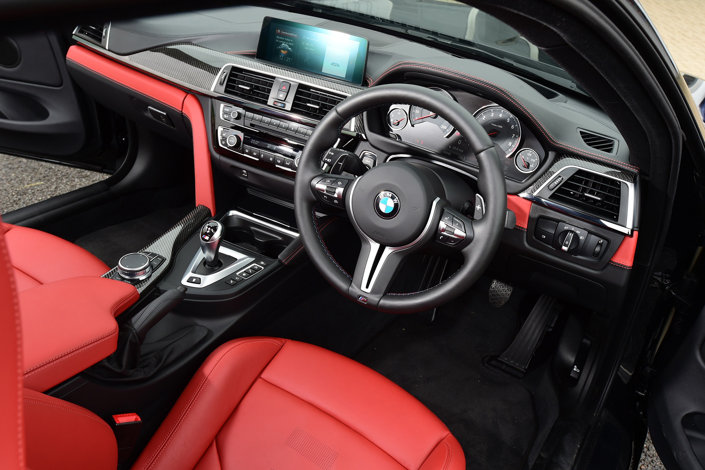 BMW M4 - interior