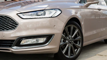 Ford Mondeo Vignale - front
