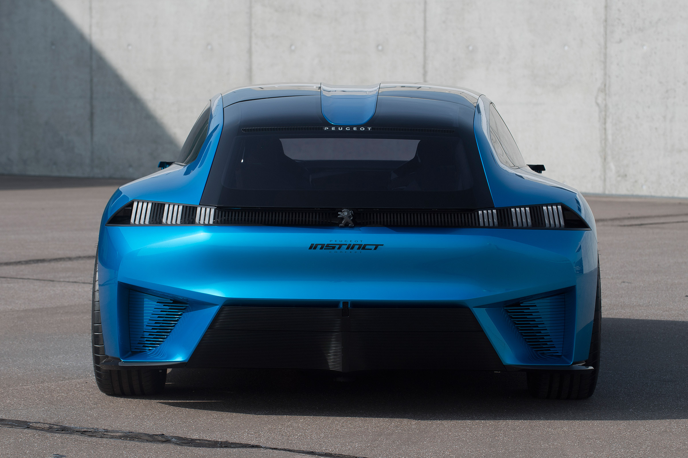 Peugeot Instinct Concept - full rear