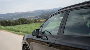 Porsche Cayenne prototype - profile