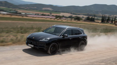 Porsche Cayenne prototype - front off-road