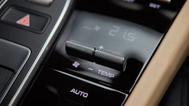 Porsche Cayenne - temperature controls