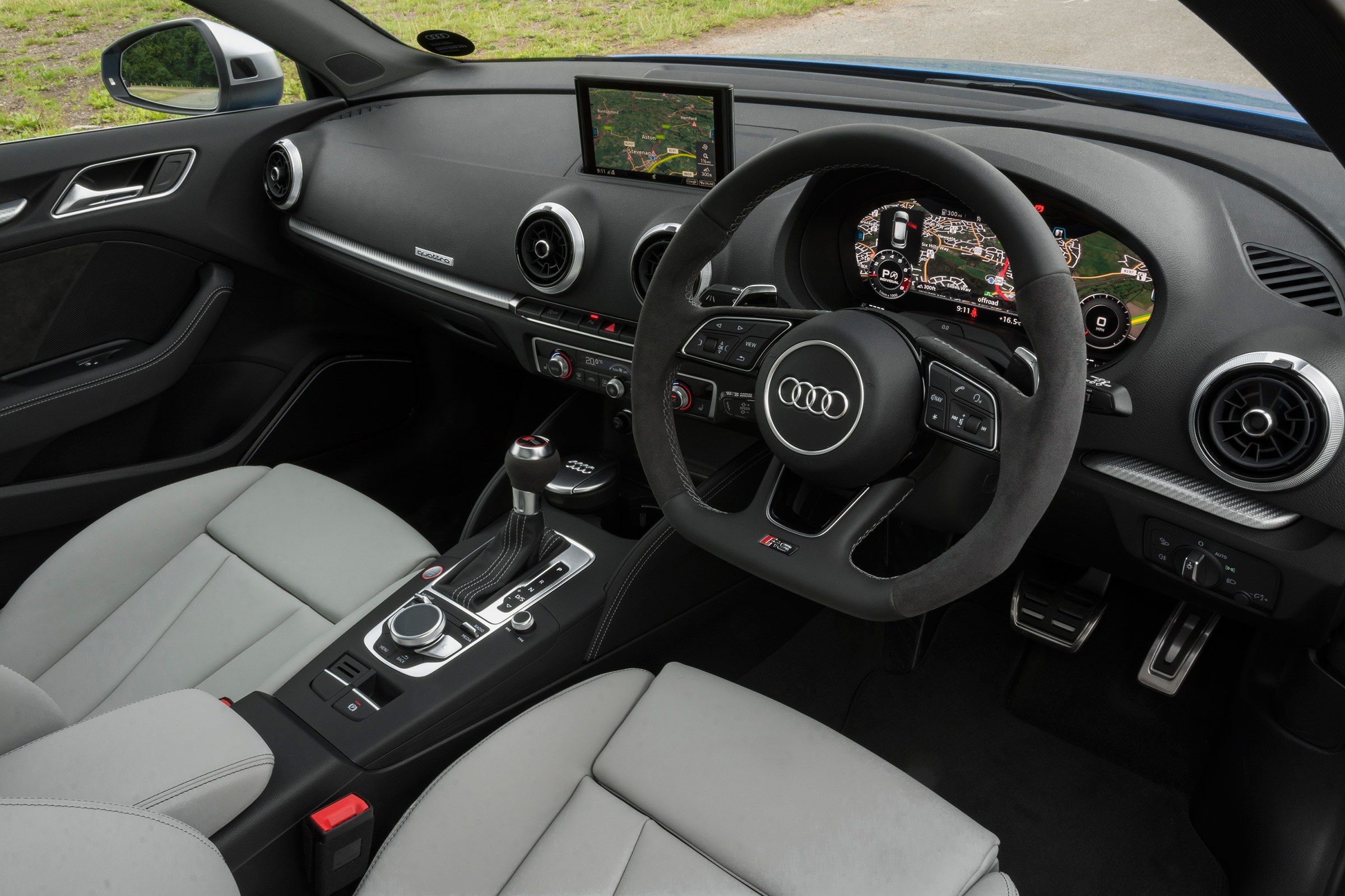 Audi RS3 Sportback - dash