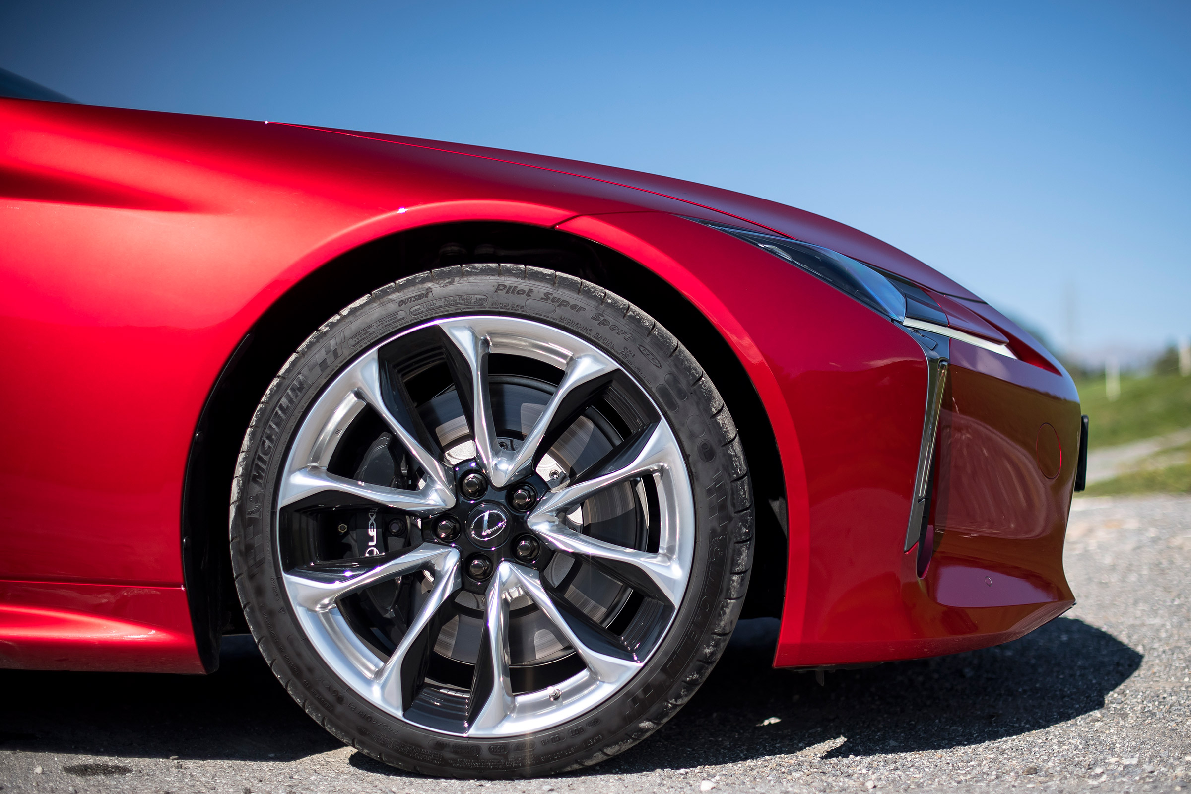 Lexus LC 500 - front profile