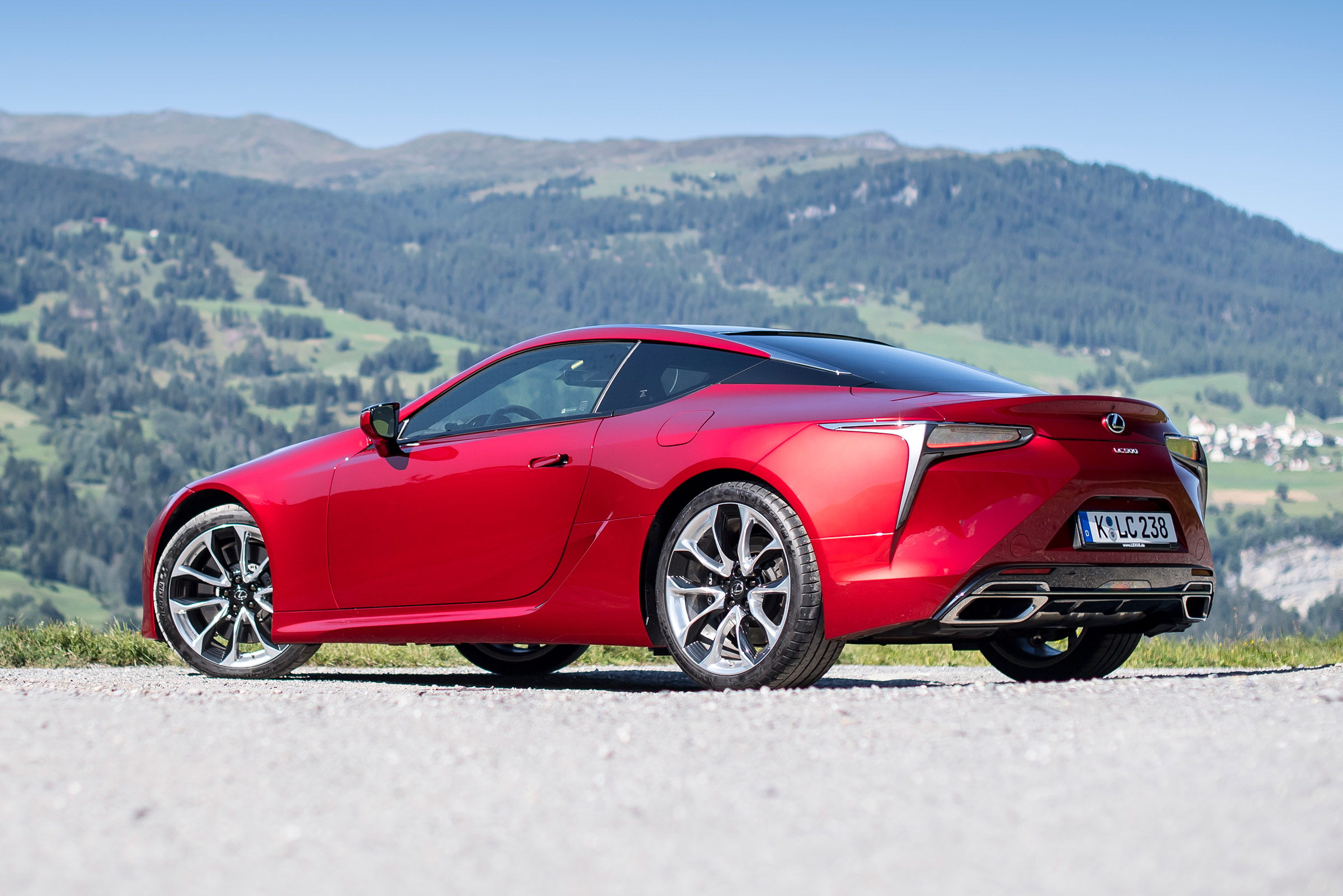 Lexus LC 500 - rear static