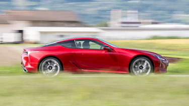 Lexus LC 500 - side