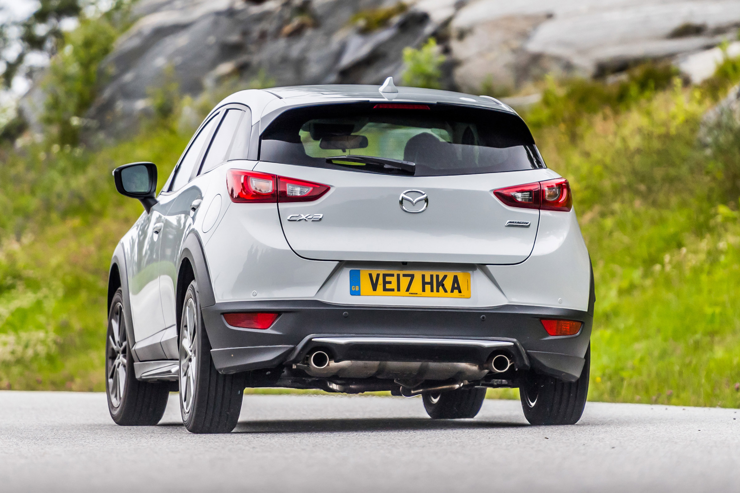 Mazda CX-3 GT Sport - rear cornering