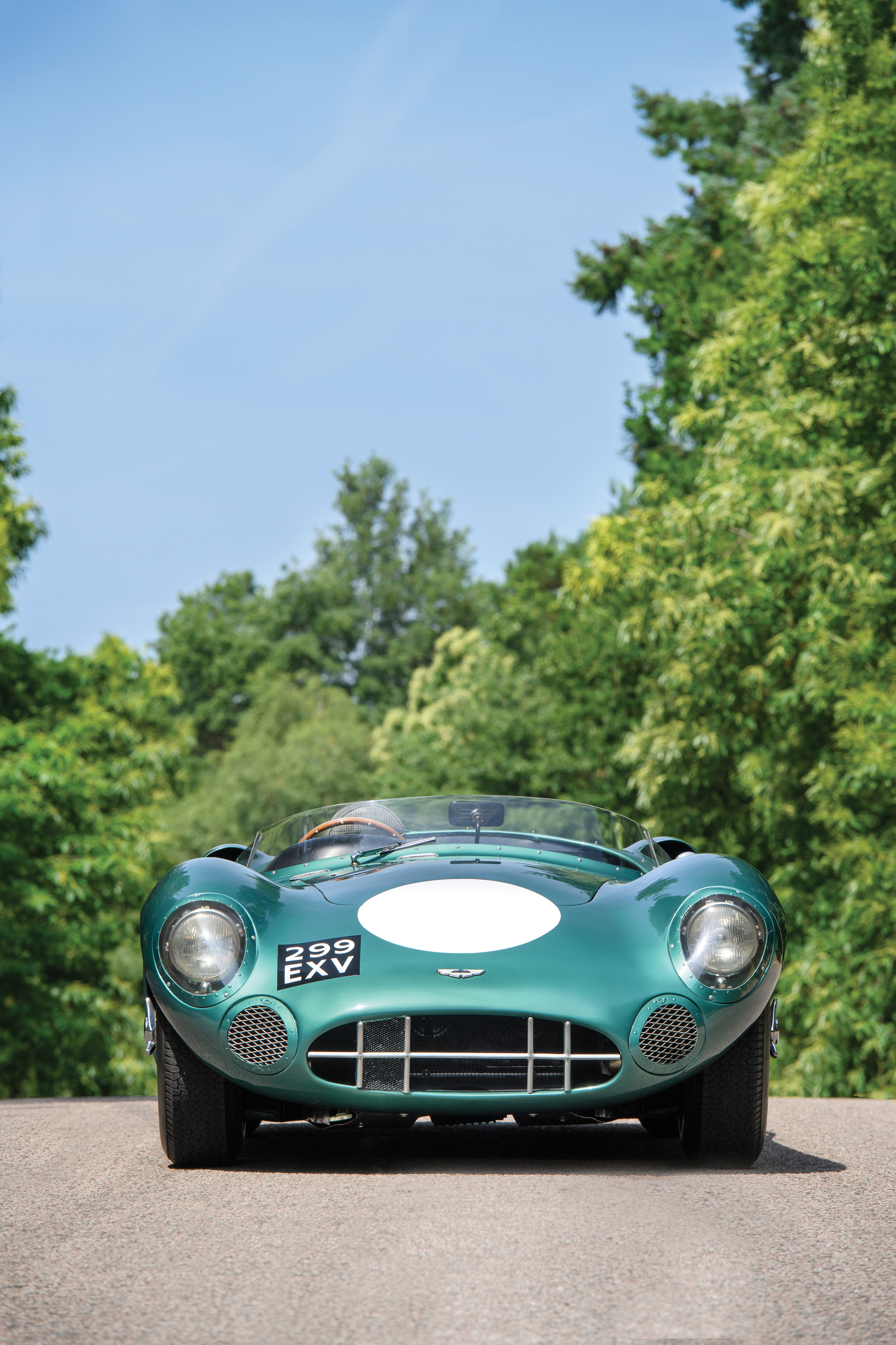 Aston Martin DBR1 - Front