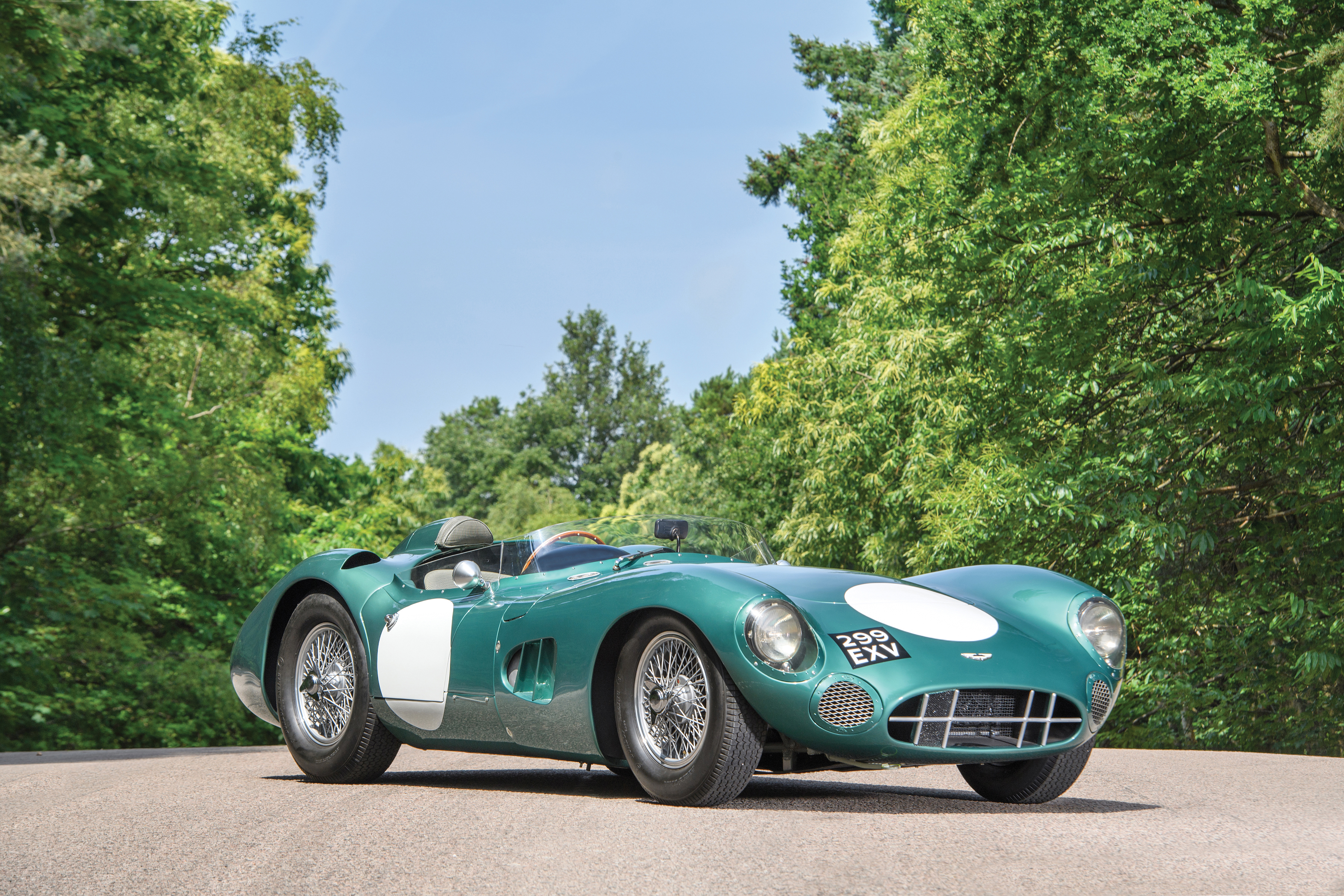 Aston Martin DBR1 - Front Right