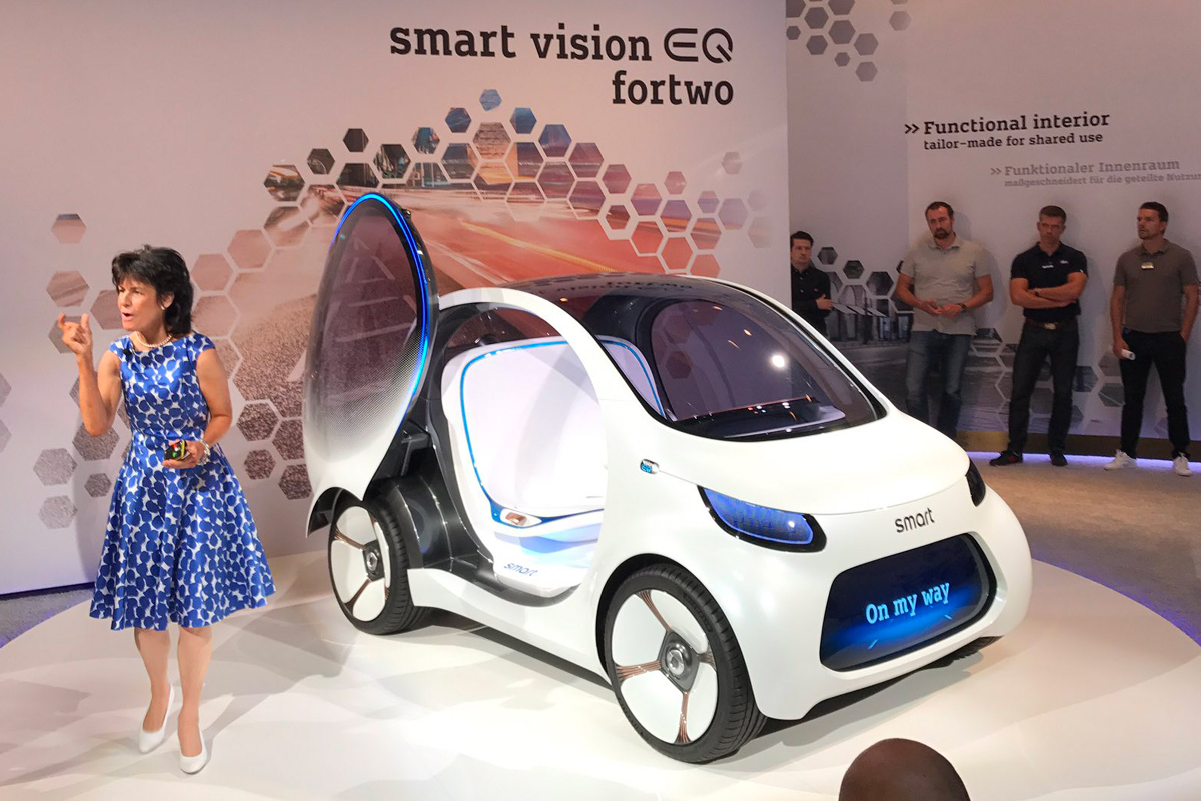 Smart Vision EQ ForFour concept - reveal