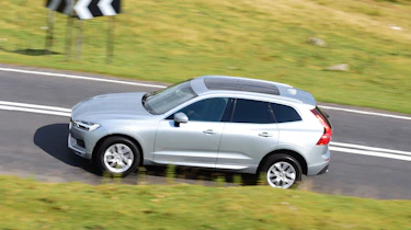 Volvo XC60 - side