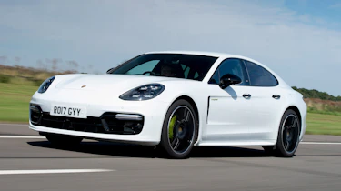 Porsche Panamera 4 E-Hybrid - front