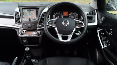 SsangYong Korando - dash