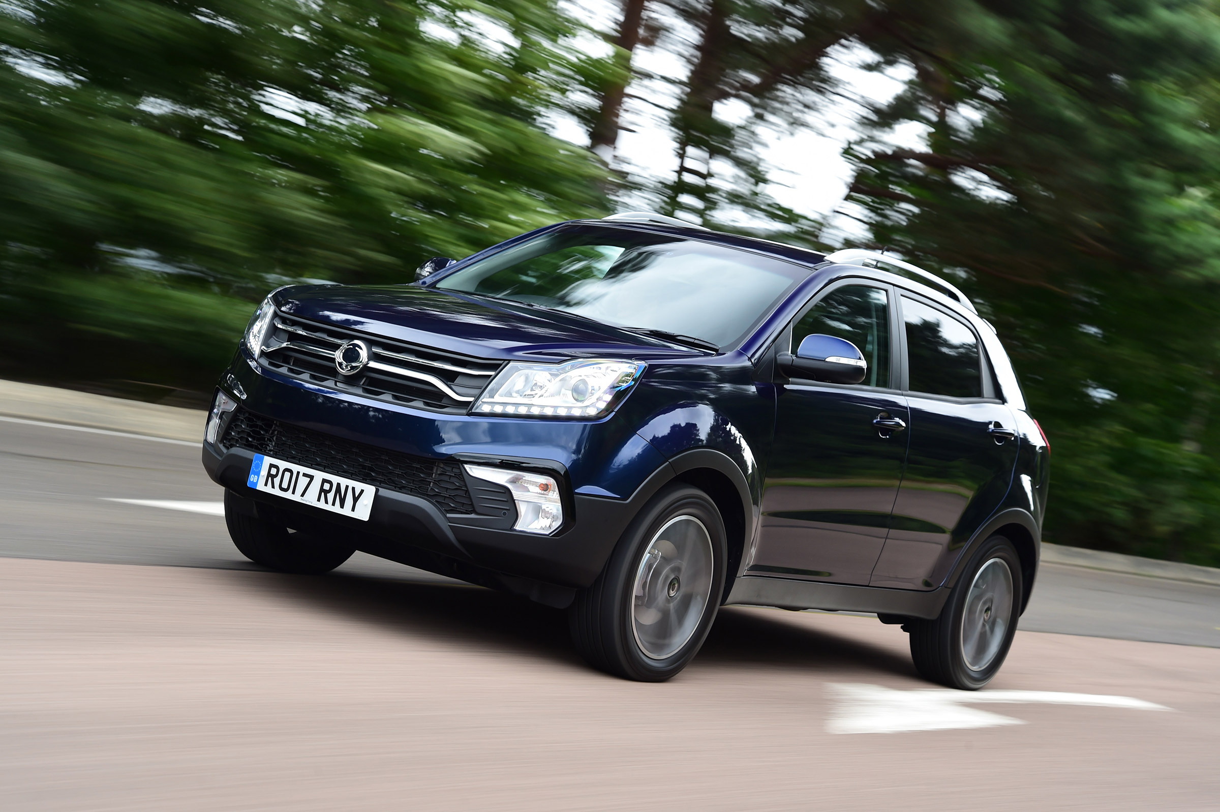 SsangYong Korando - front tracking