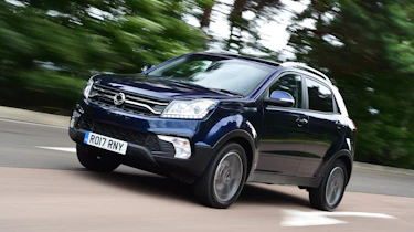 SsangYong Korando - front tracking
