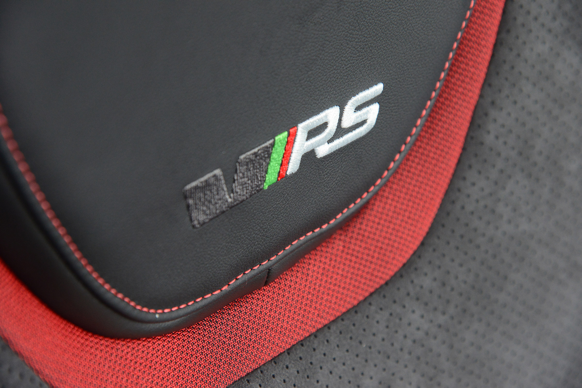 Skoda Octavia vRS 245 - seat detail