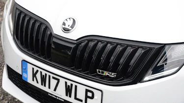 Skoda Octavia vRS 245 - grille