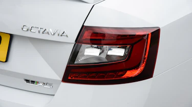 Skoda Octavia vRS 245 - rear light