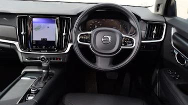 Volvo V90 Cross Country - cockpit
